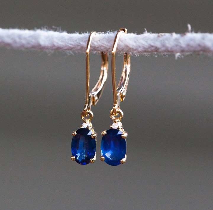 sapphire-hoops