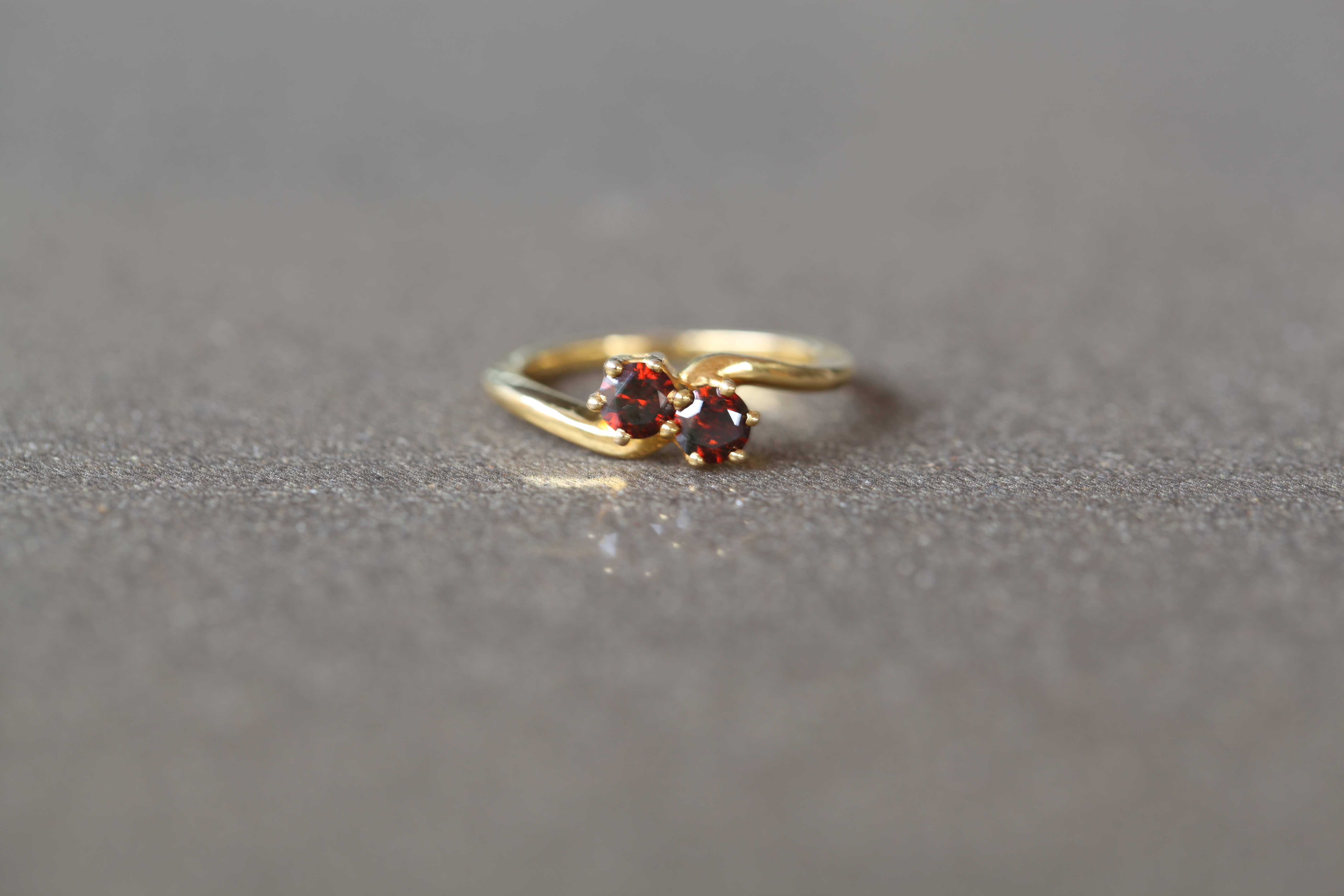 Gold ring with ruby stone sales